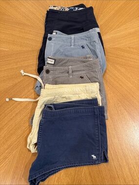 Vintage Abercrombie & Fitch Women’s Shorts - 5 pairs size medium/10